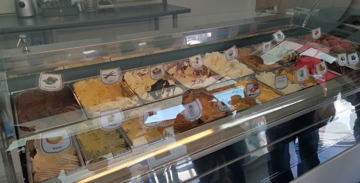 Eiscafe gelatissimo